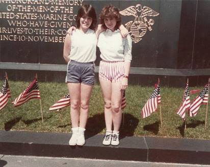 Collen Keaveny & Ashley Cunningham @ Vietnam Memorial